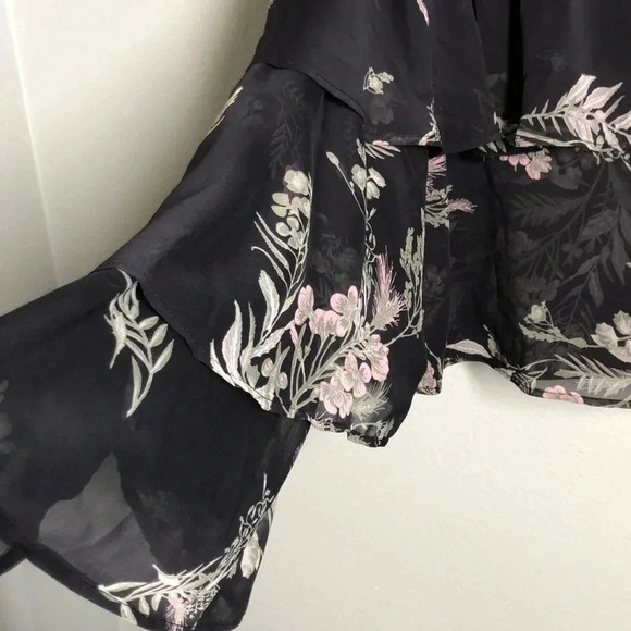 LEITH Boho Floral Blouse - Picture 2 of 7